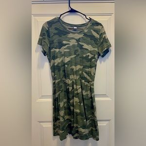 😎 Old Navy Camouflage Dress Size M